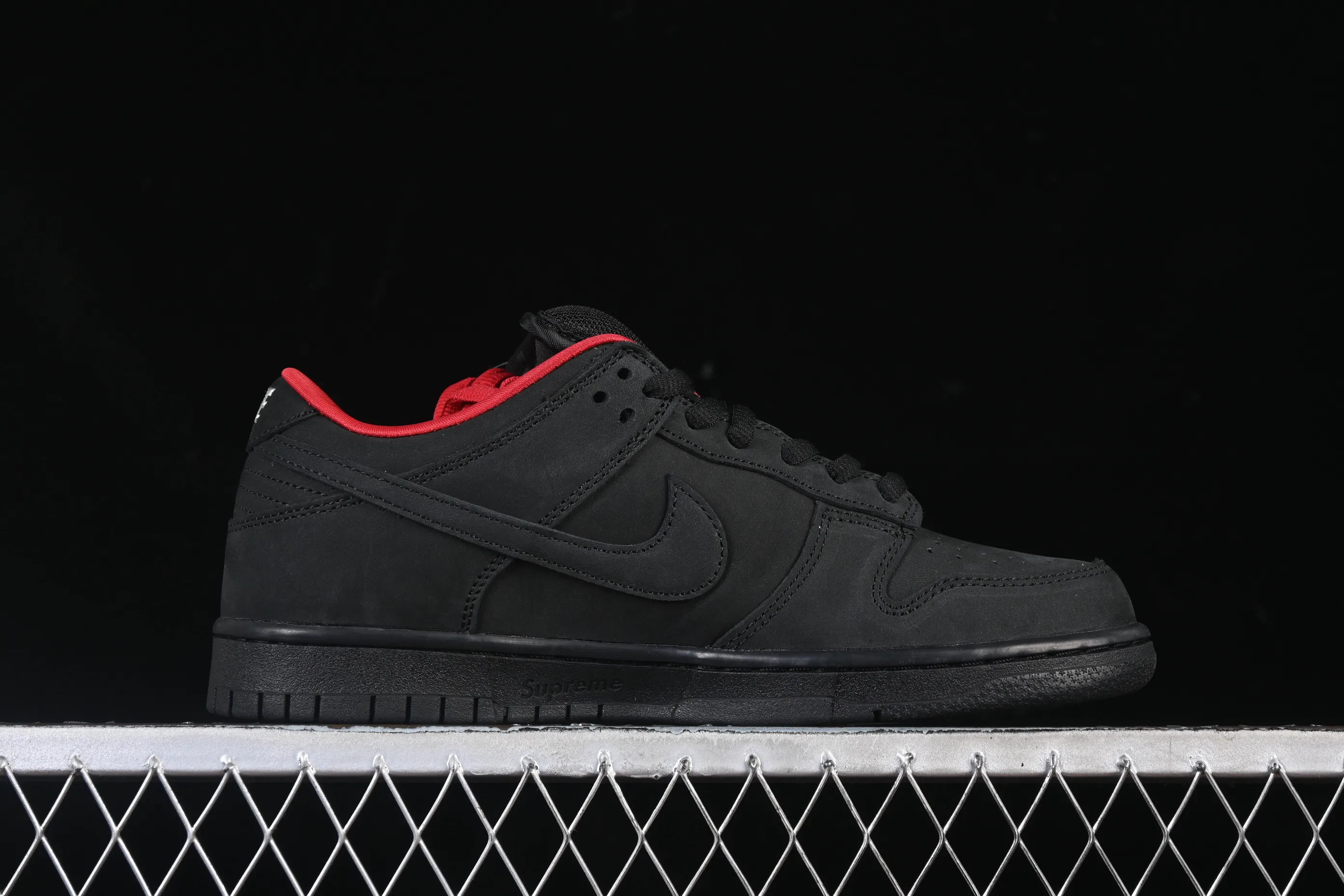 All categories Nk SB Dunk Series Nk SB Dunk Low low-top sneakers C version Supreme x Nike Dunk SB Dunk Low joint brown and yellow low-top casual skateboard shoes HQ8487-001